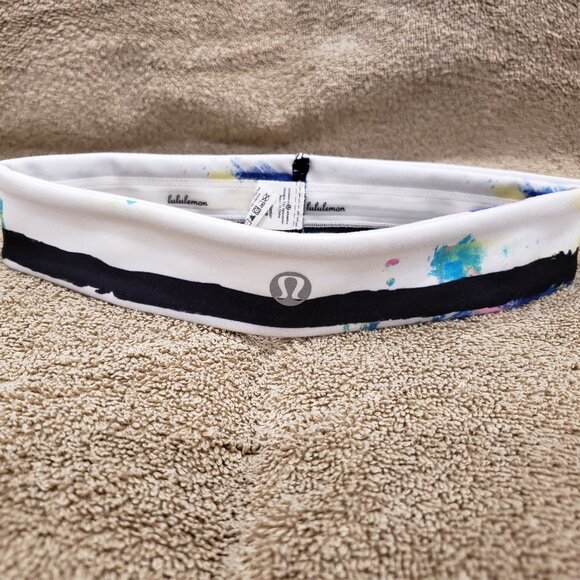 (2/$15) EUC Lululemon Fly Away Tamer Headband - Picture 1 of 9